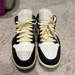 Nike Women's Jordan low Sneakers